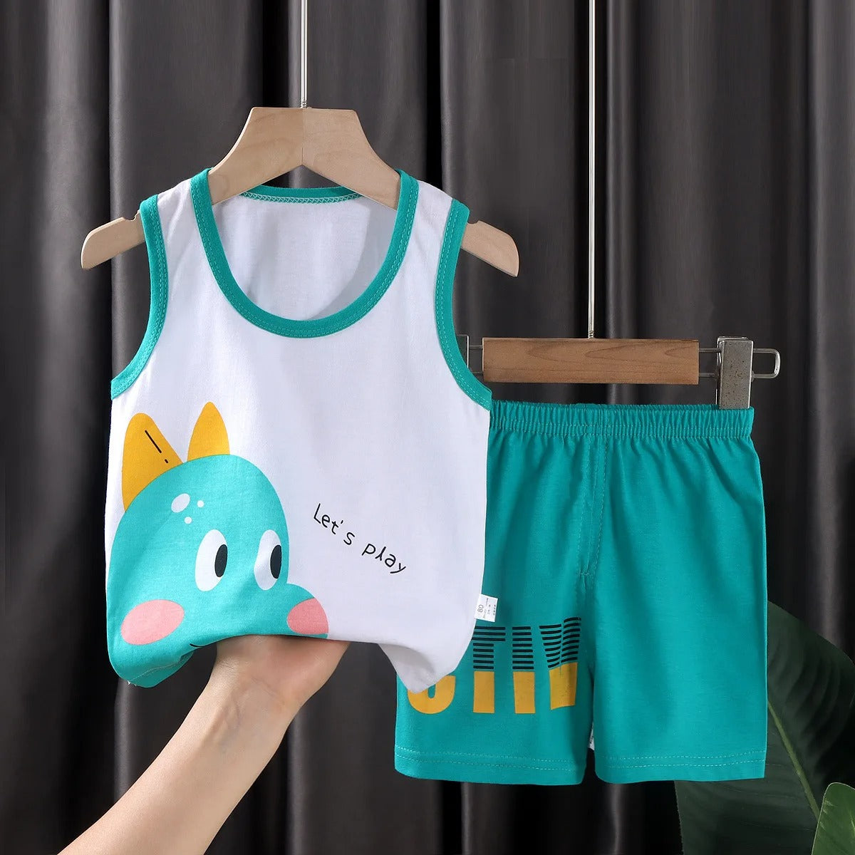 Ensemble_Enfant_T-shirt_et_Short_Vert
