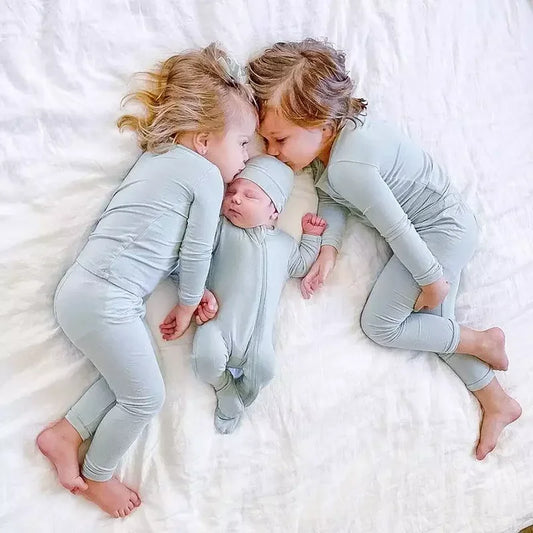 Pyjamas couleurs unies pour enfant